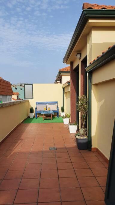 Apartamento Atico A 500M Del Mar Con Plaza De Garaje Y Gran Terraza A Guarda Exterior foto